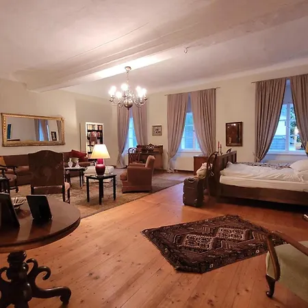 Schloss Unterloibl Ferienhaus *