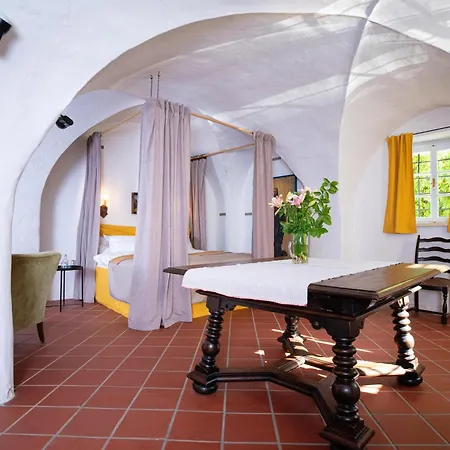 Schloss Unterloibl Ferienhaus *