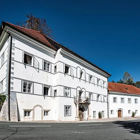 Schloss Unterloibl *